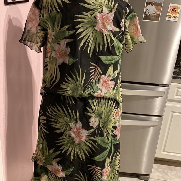L womens Allyson Whitmore floral lined 2 piece plus size skirt suit size 16W - Picture 2 of 3